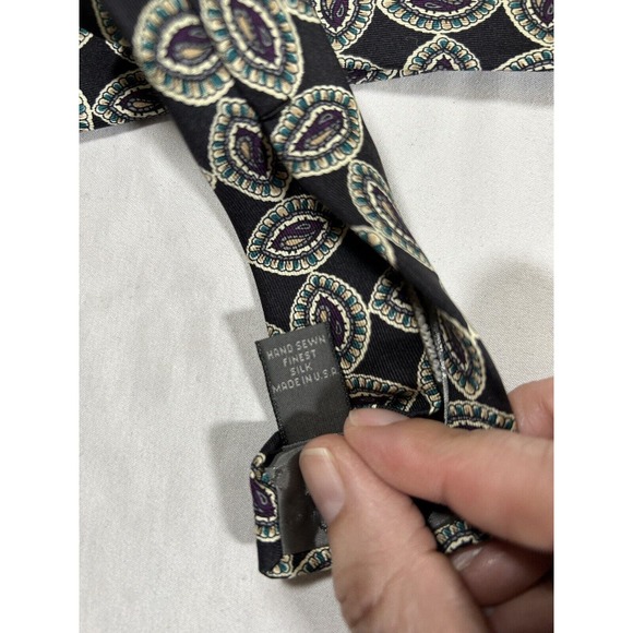 Vintage Robert Talbott Men's Geometric Medallion Design Tie 100% Silk - Picture 2 of 3